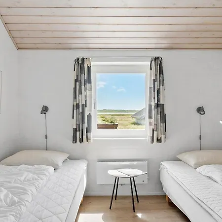 בית נופש Cozy Home In Harboore With Sauna